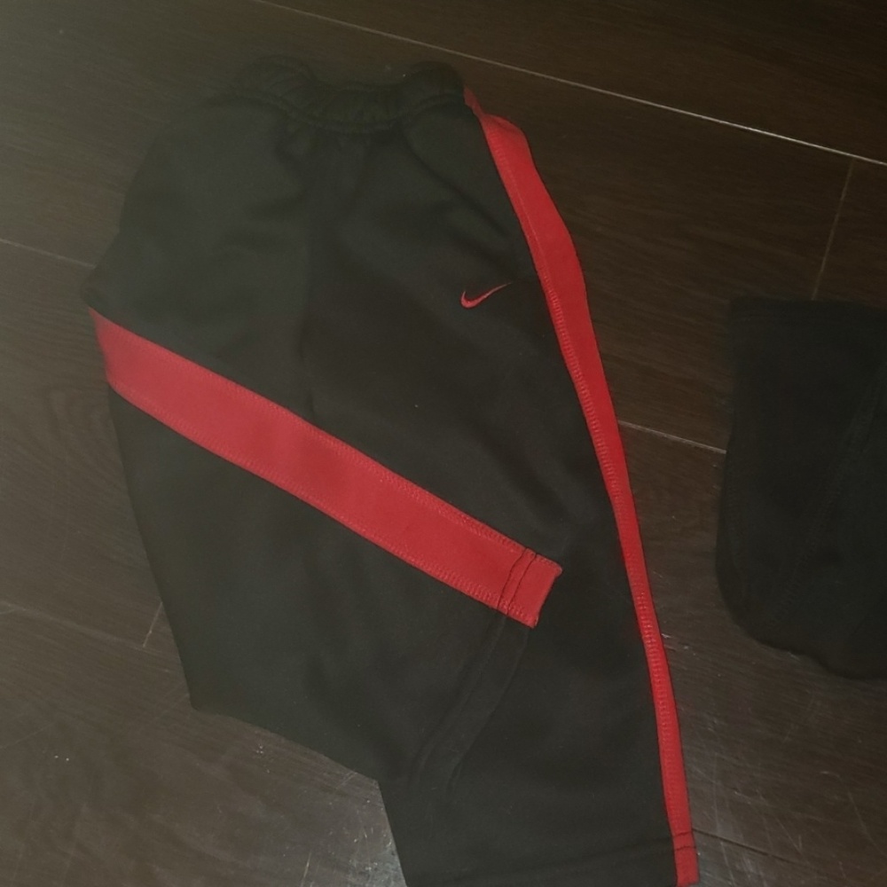 Boys nike sweats